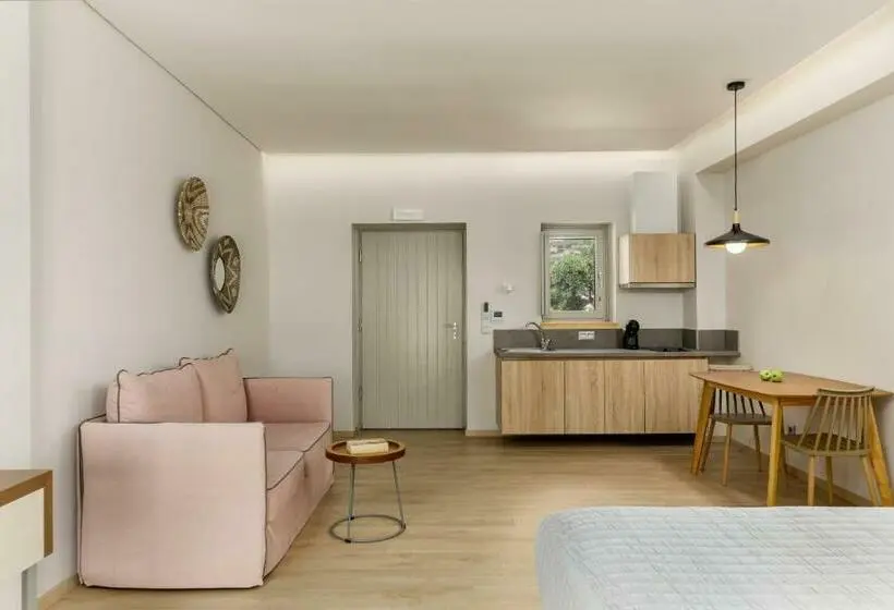 スタンダードスタジオ, Margazi Areopolis Luxury Rooms