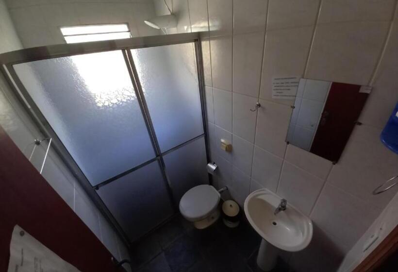 Economy Kamer, Pousada Do Xerife