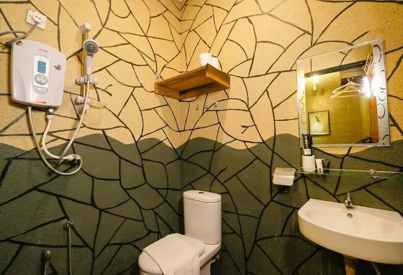 Chambre Supérieure Individuelle, Anggun