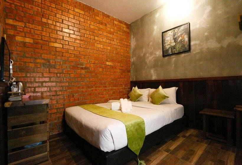 غرفة سوبيريور, Anggun