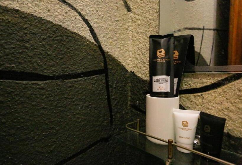 غرفة سوبيريور, Anggun