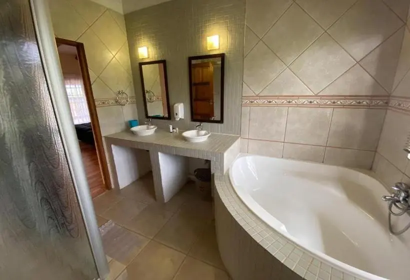 スタンダードルーム, Riverbend Berg Lodge Rooms