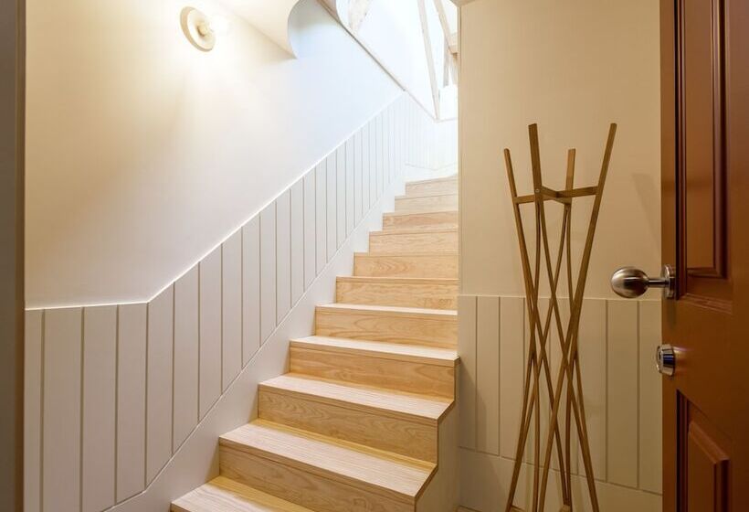 1 Bedroom Penthouse Apartment, Aparthotel Oporto Alves Da Veiga