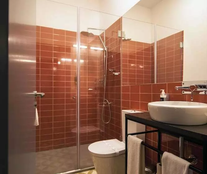 1 Bedroom Apartment with Balcony Pool View, Aparthotel Oporto Alves Da Veiga