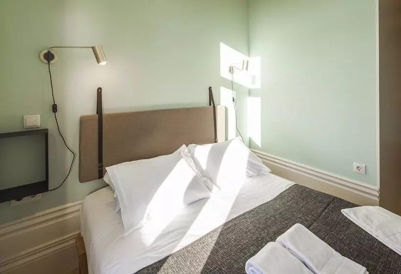 2 Bedroom Apartment Pool View, Aparthotel Oporto Alves Da Veiga
