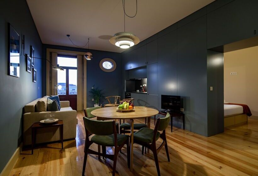 1 Bedroom Apartment with Balcony Pool View, Aparthotel Oporto Alves Da Veiga