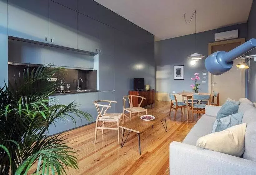 1 Bedroom Apartment with Balcony Pool View, Aparthotel Oporto Alves Da Veiga