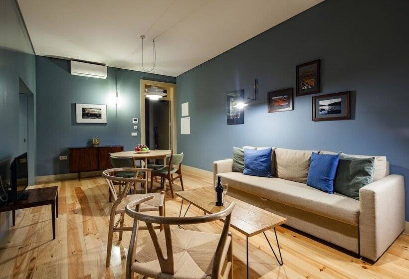 1 Bedroom Apartment with Balcony Pool View, Aparthotel Oporto Alves Da Veiga