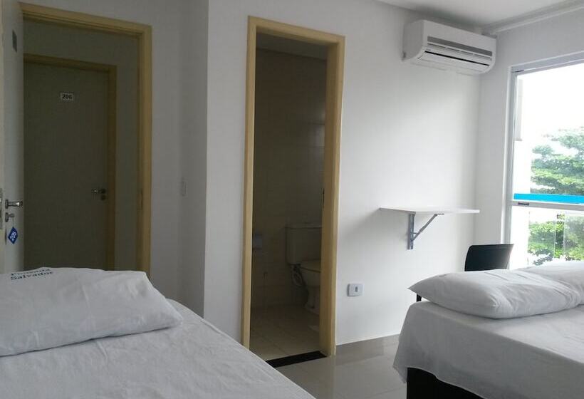 带阳台的三人标准间, Pousada Salvador