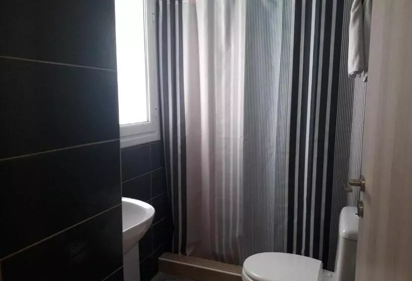 اتاق استاندارد, Achillion Hotel Piraeus