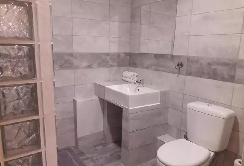 اتاق سوپریور, Achillion Hotel Piraeus