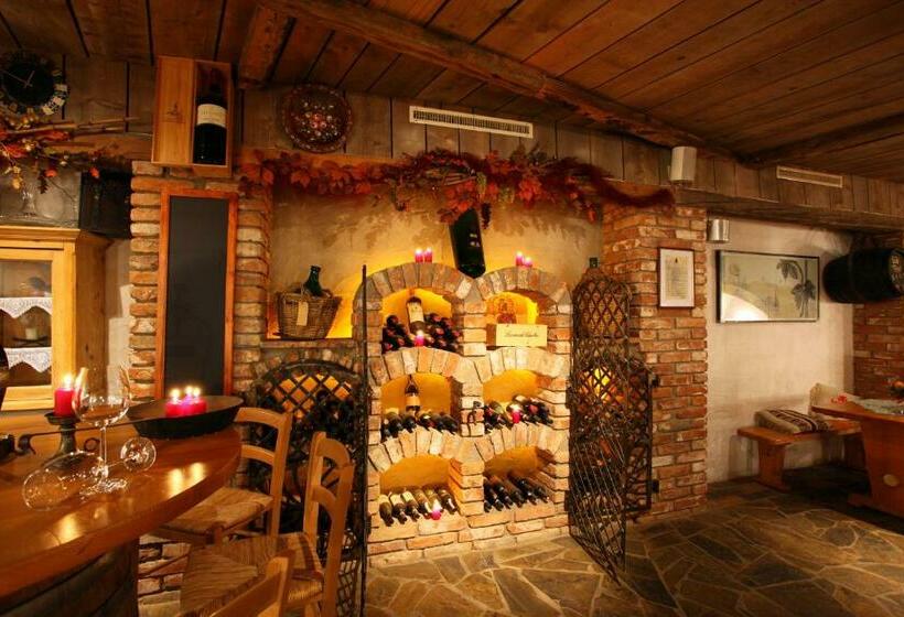 小型套房, Alpenhof