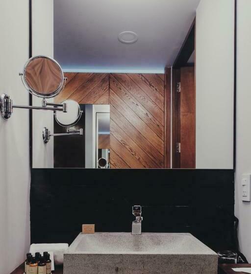 اتاق سوپریور, Atix