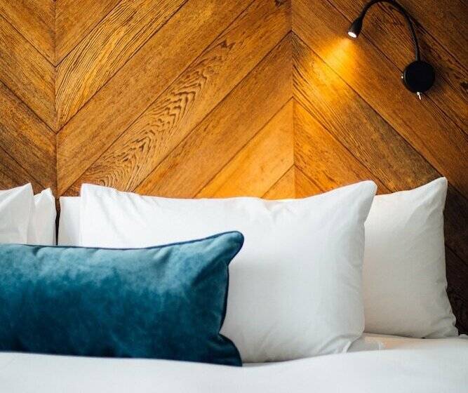 اتاق سوپریور, Atix