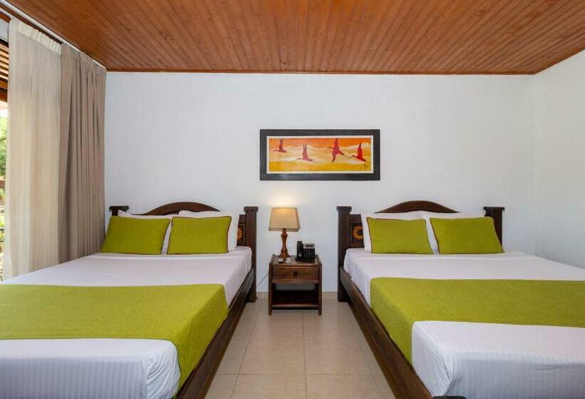 スーペリアの4人部屋, Campestre La Potra