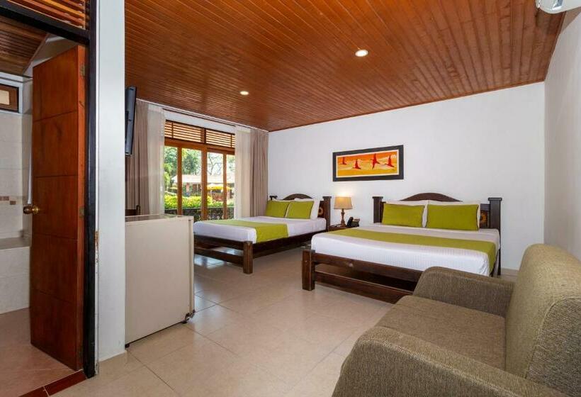 スーペリアの4人部屋, Campestre La Potra