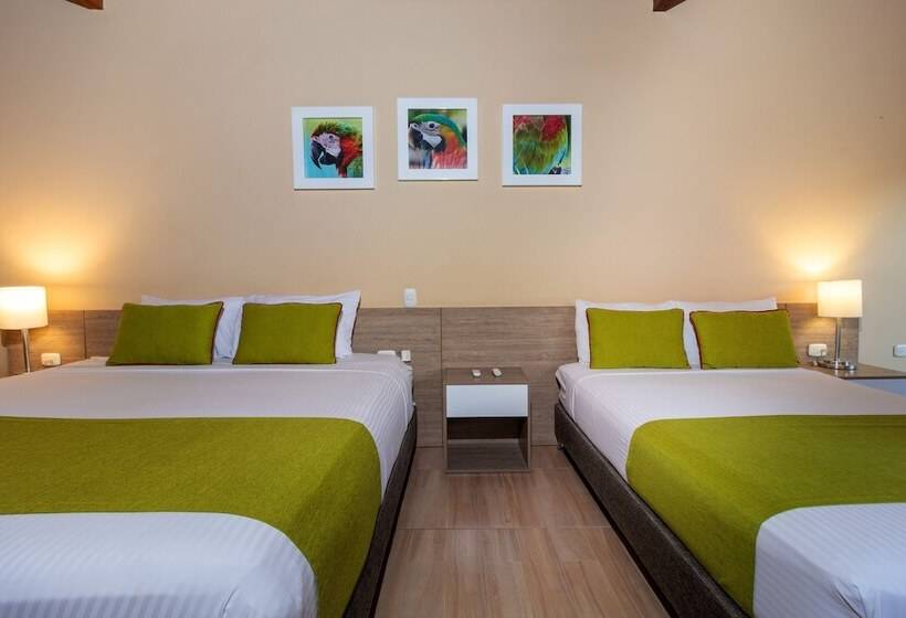 スーペリアの4人部屋, Campestre La Potra