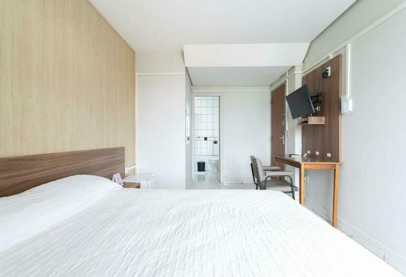 침실 1개 아파트, Dom Rafael Express