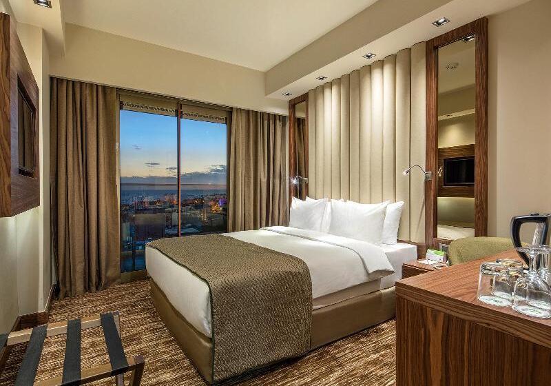 اتاق استاندارد با چشم‌انداز دریا, Holiday Inn Antalya   Lara, An Ihg