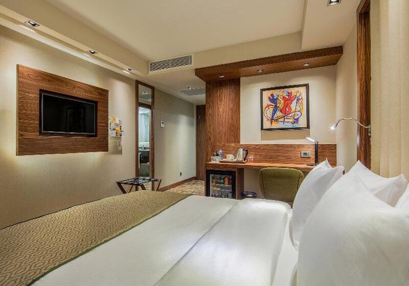 اتاق استاندارد با چشم‌انداز شهر, Holiday Inn Antalya   Lara, An Ihg