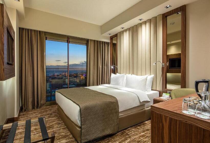اتاق استاندارد با چشم‌انداز دریا, Holiday Inn Antalya   Lara, An Ihg