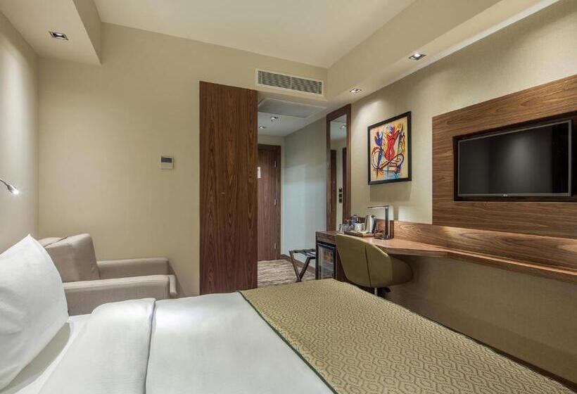 اتاق استاندارد با چشم‌انداز دریا, Holiday Inn Antalya   Lara, An Ihg