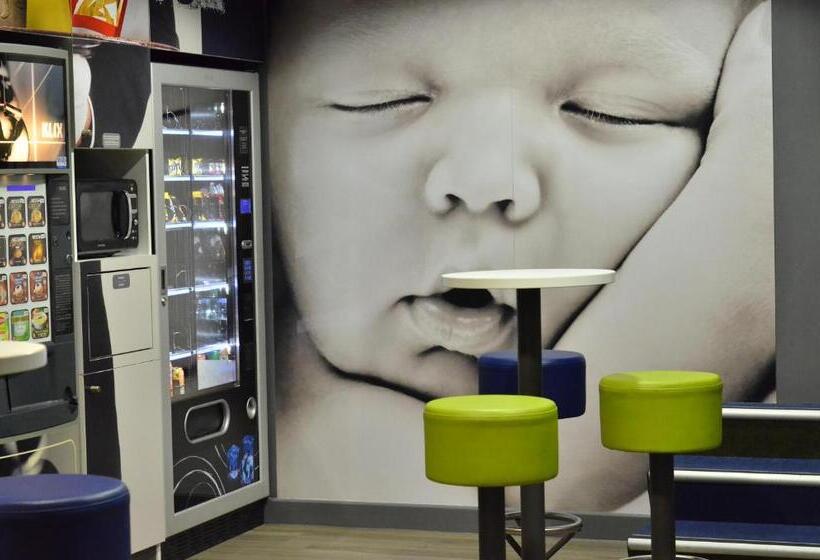 חדר סטנדרט, Ibis Budget Pau Lescar