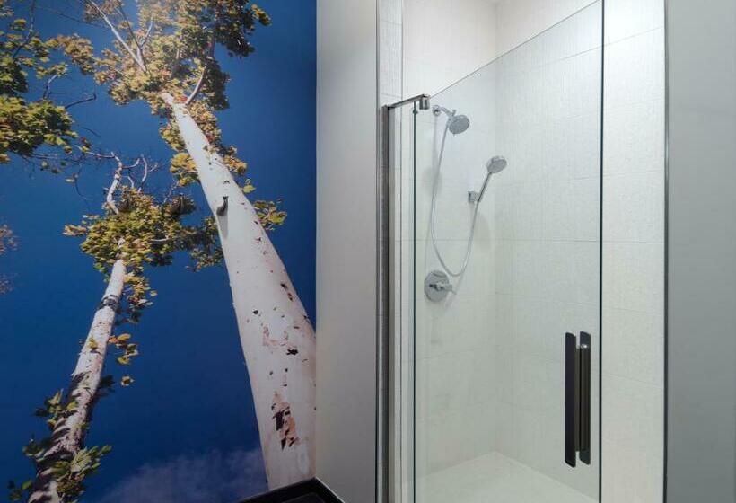 이그제큐티브 룸 킹사이즈 침대, Indigo Tuscaloosa Downtown, An Ihg