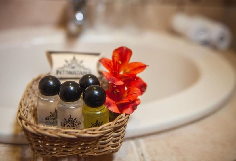 غرفة قياسية ثلاثية, Intiwatana El Tambo