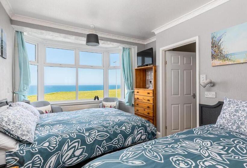 اتاق خانوادگی, Kenton