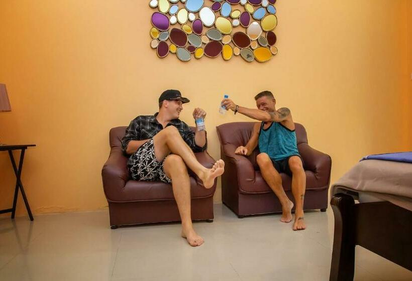 חדר דלוקס, Phuket Wake Park