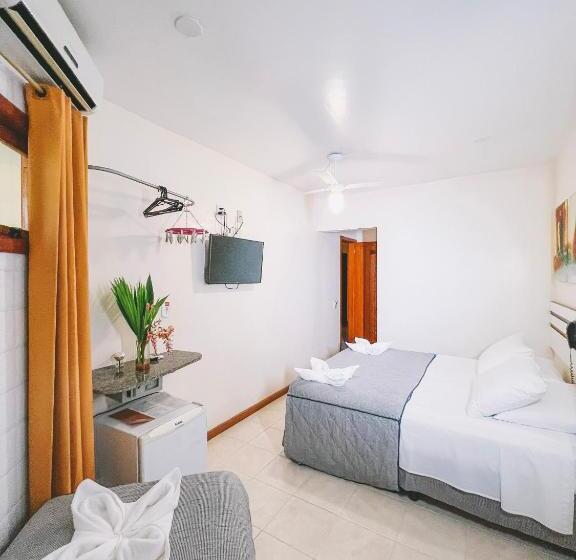 חדר אקונומי לשלושה, Porto Geraes Praia