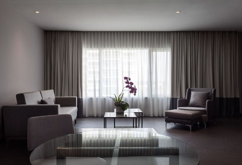 スーペリアースイート, Pullman Miri Waterfront