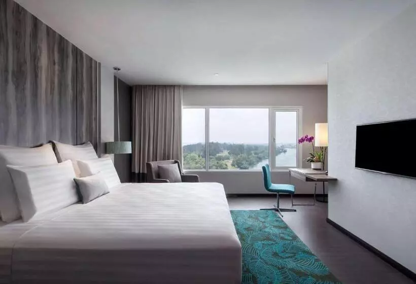 سوییت سوپریور, Pullman Miri Waterfront