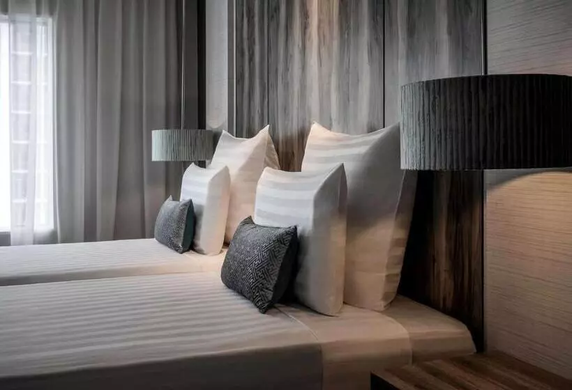 اتاق لوکس با چشم‌انداز دریا, Pullman Miri Waterfront