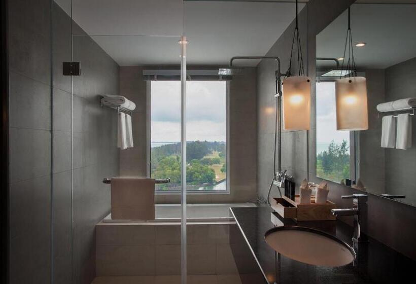 オーシャンビューデラックスルーム, Pullman Miri Waterfront