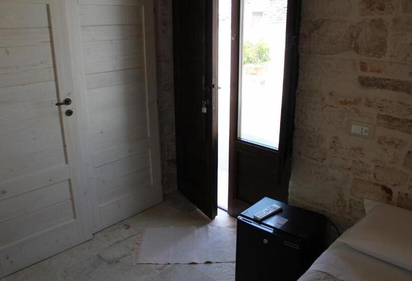 اتاق اکونومی یک تخته, Tipico Resort