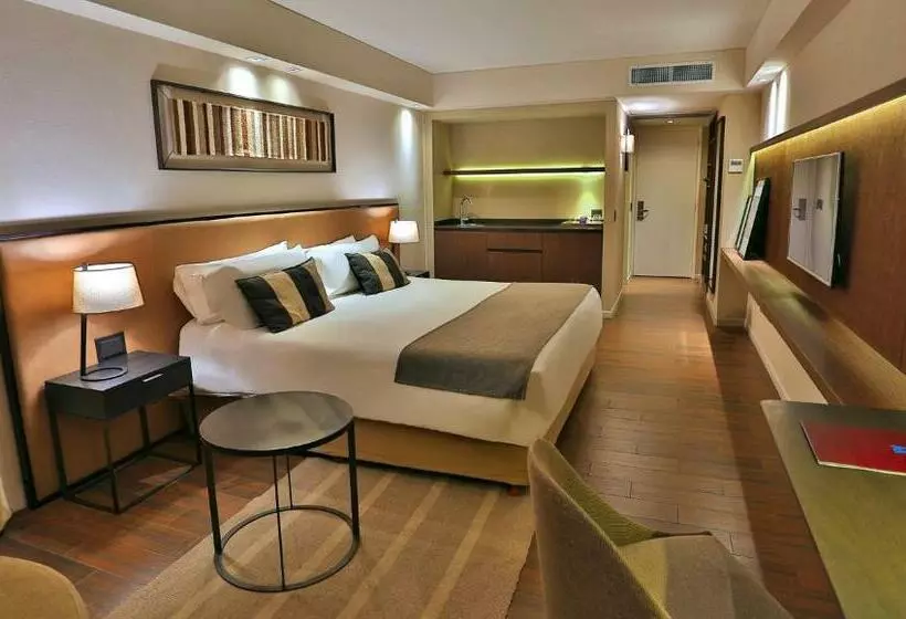 スタンダードスタジオ, Mulen Hotel Tandil