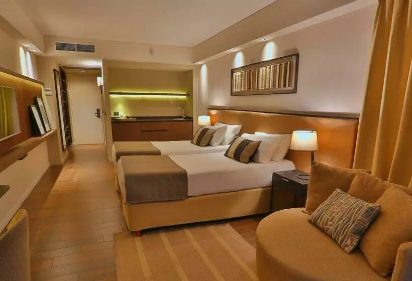 スーペリアスタジオ, Mulen Hotel Tandil