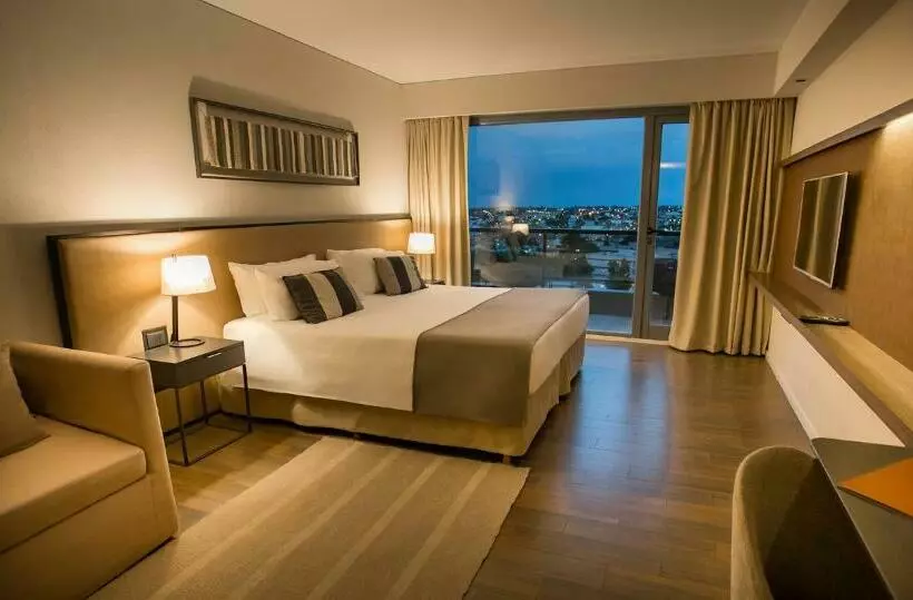 スタンダードスタジオ, Mulen Hotel Tandil