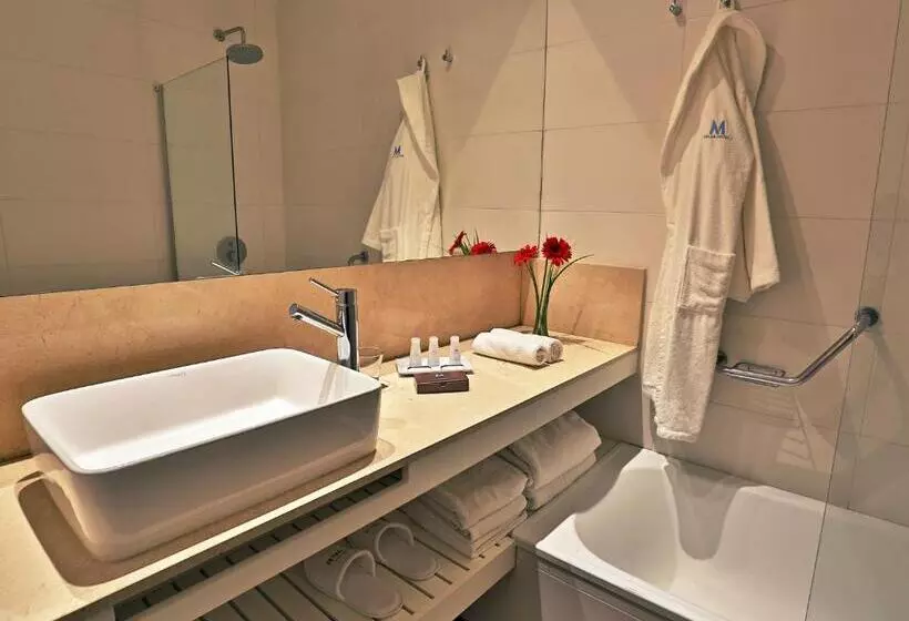 デラックススタジオ, Mulen Hotel Tandil