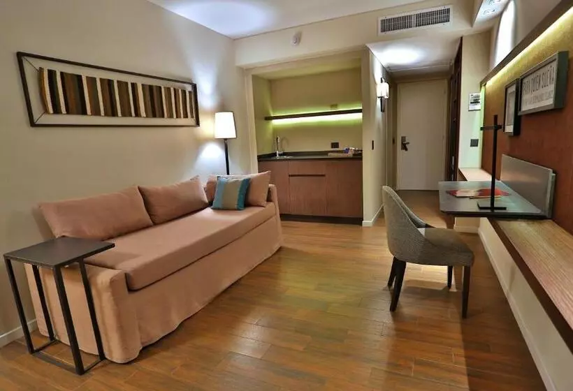 デラックススタジオ, Mulen Hotel Tandil