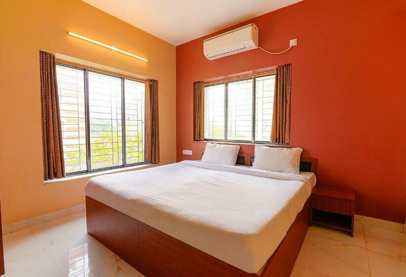 Quarto deluxe, Fabhotel Amar Raj Inn