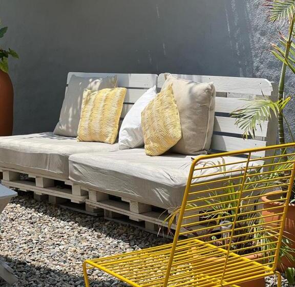 スタンダードルーム, Biulú