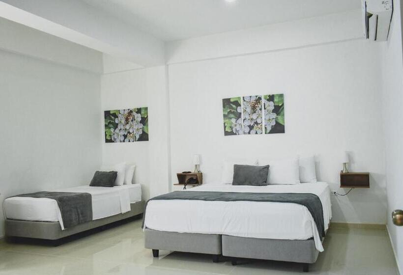 غرفة سوبيريور ثلاثية, El Marqués De Manga