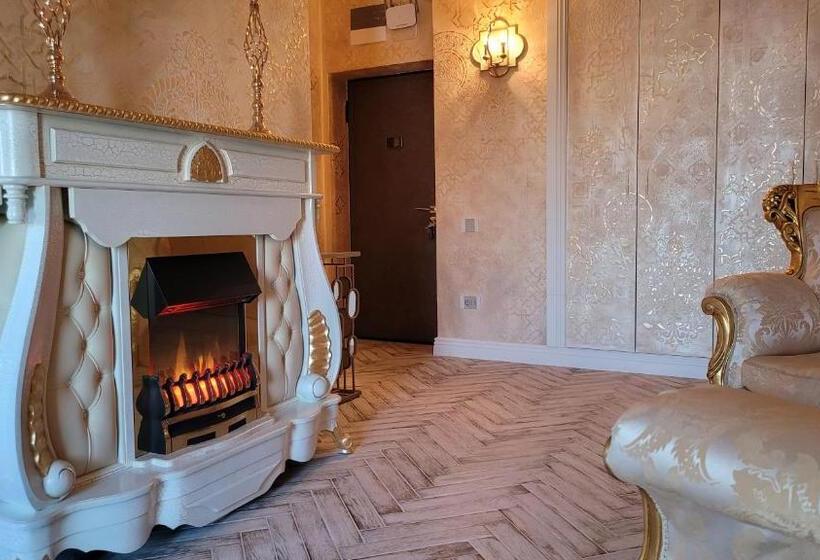 キングサイズベッドのデラックススイート, Terrace Suites Iasi