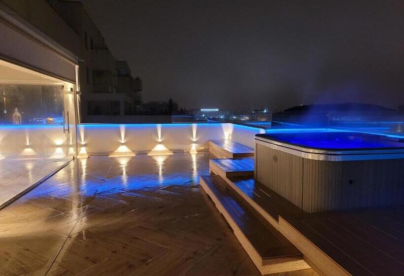 キングサイズベッドのスイートルーム, Terrace Suites Iasi