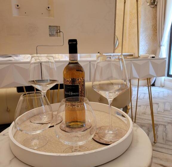 キングサイズベッドのデラックススイート, Terrace Suites Iasi