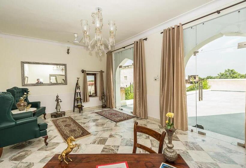 جناح ملكى, Fort Barli   A 16th Century Castle