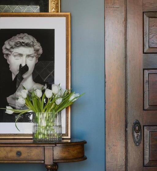 בונגלו משפחתי, The Craft House Inn